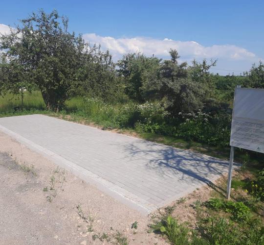Pakruojo rajone baigtos įrengti 40 naujų aikštelių atliekų konteineriams